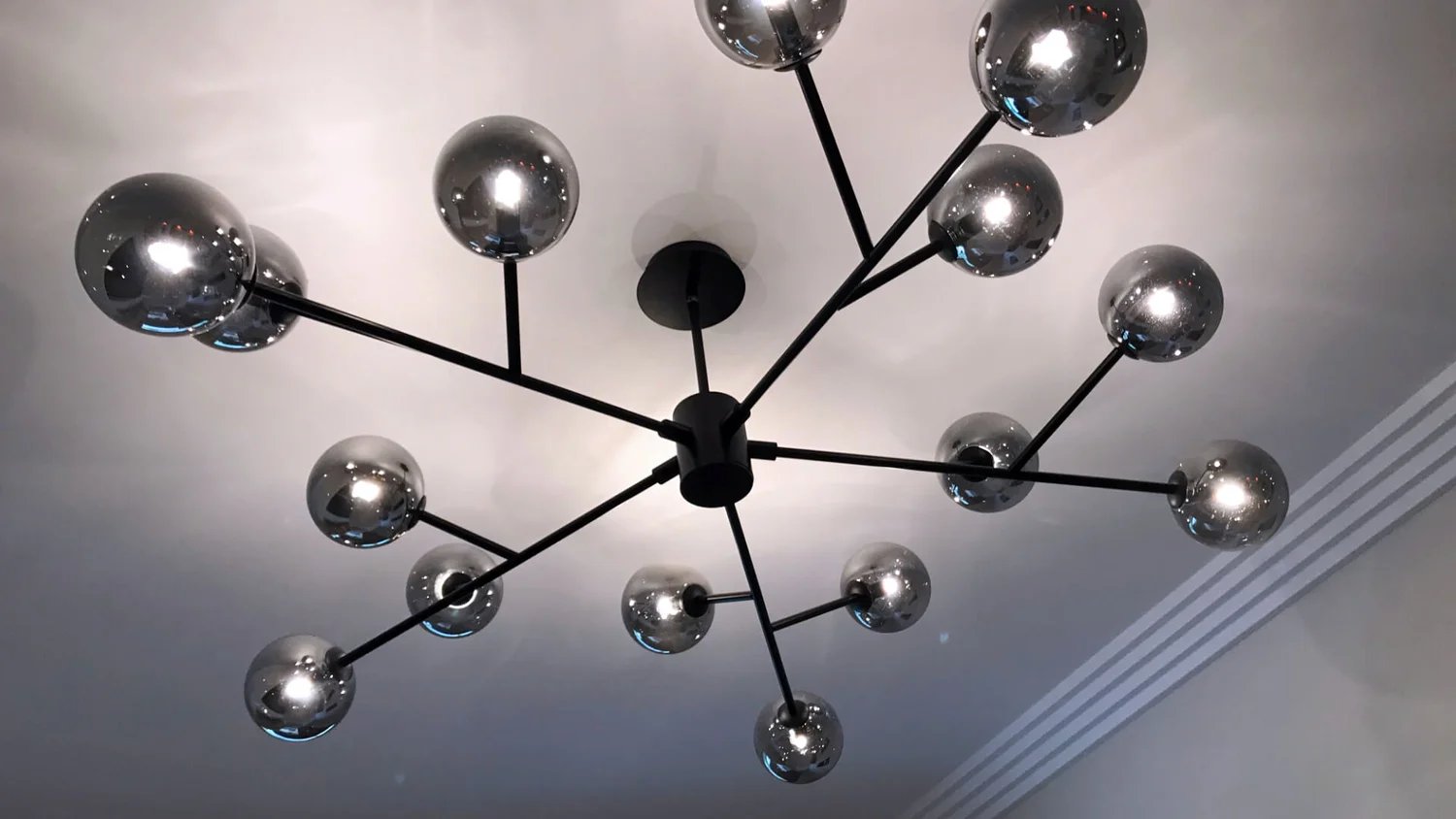 Feature lighting installation